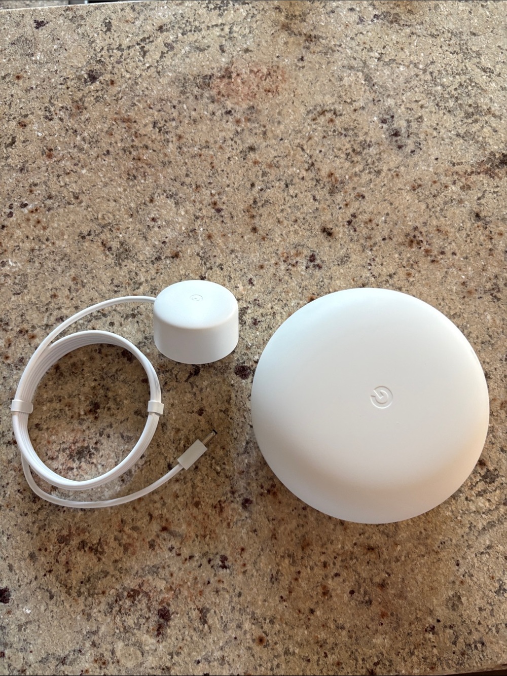 Google Nest WiFi Router - Picture 3 of 3